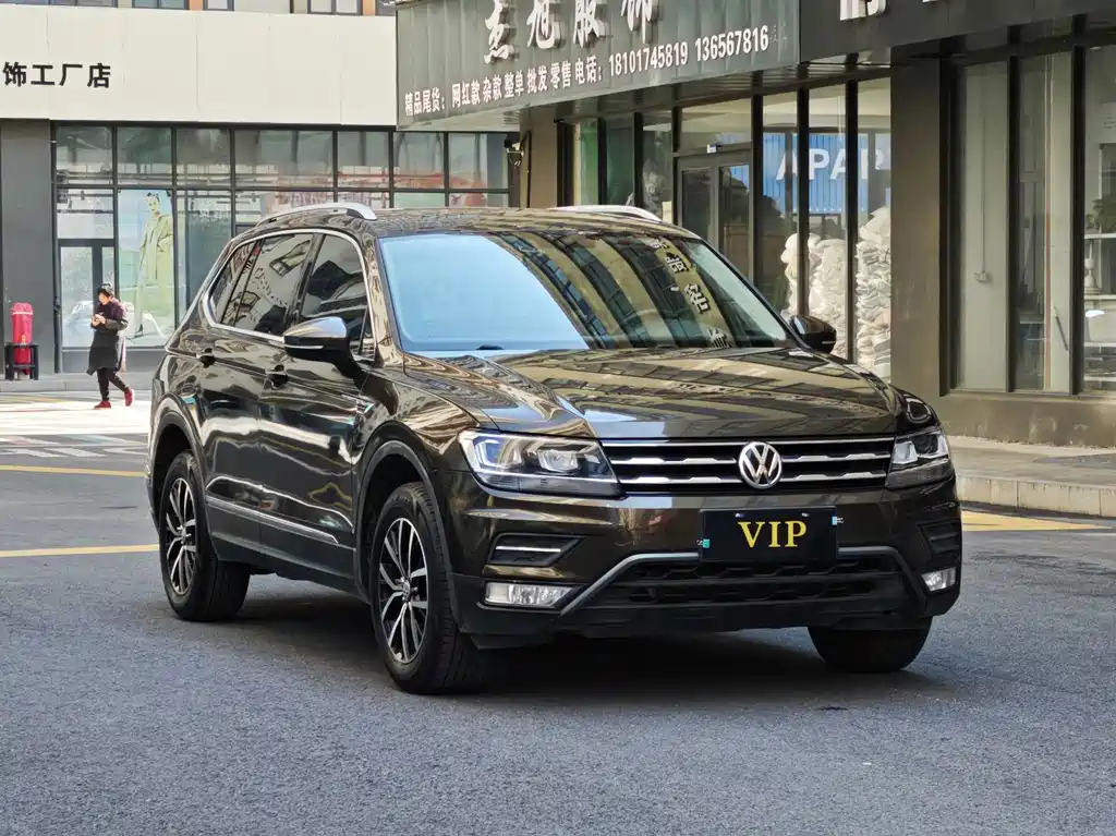 Volkswagen Tiguan L 2018 — фото 3