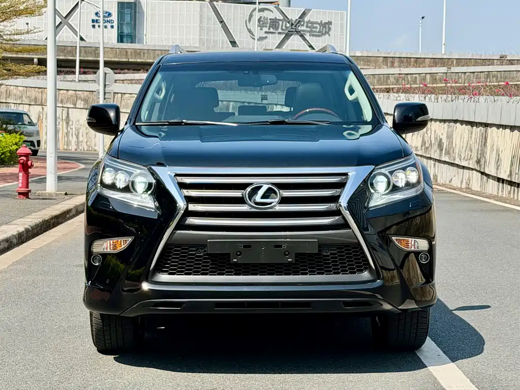 Lexus GX 2019 — фото 2