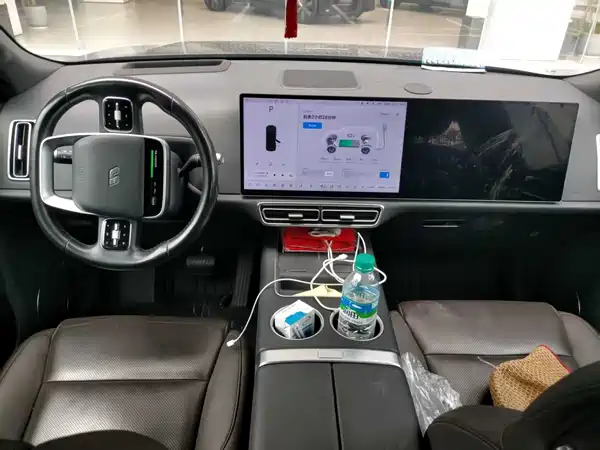 Li Auto L8 2024