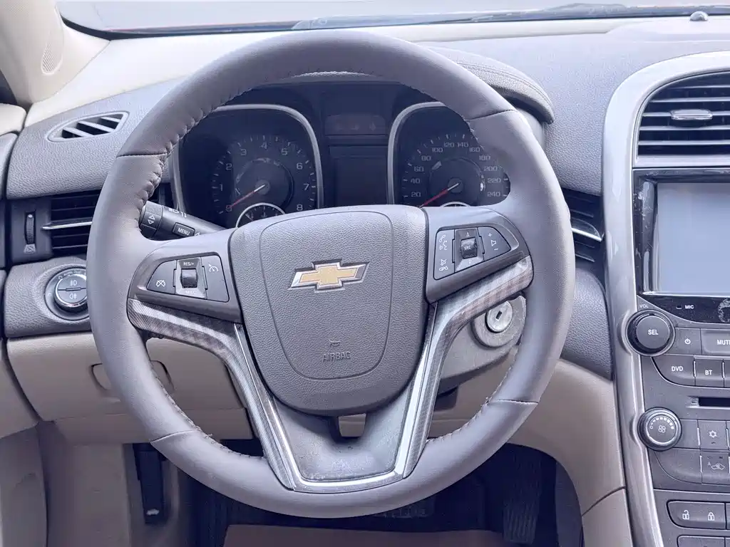 Chevrolet Malibu 2014 — фото 16