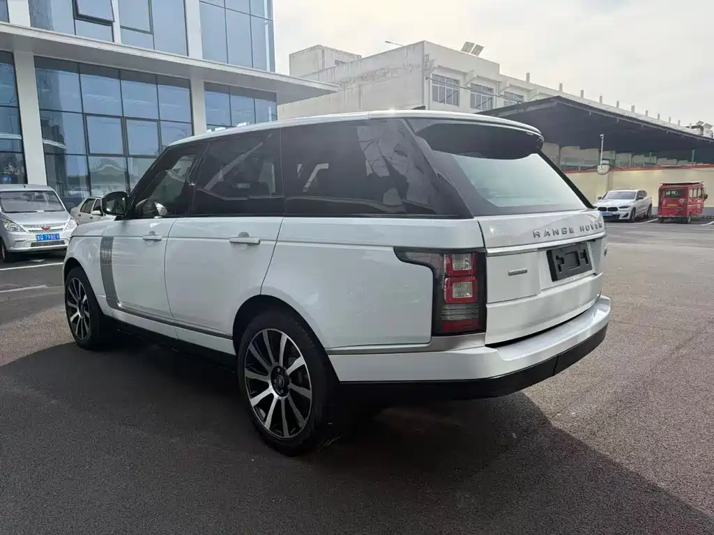 Land Rover Range Rover 2018 — фото 6