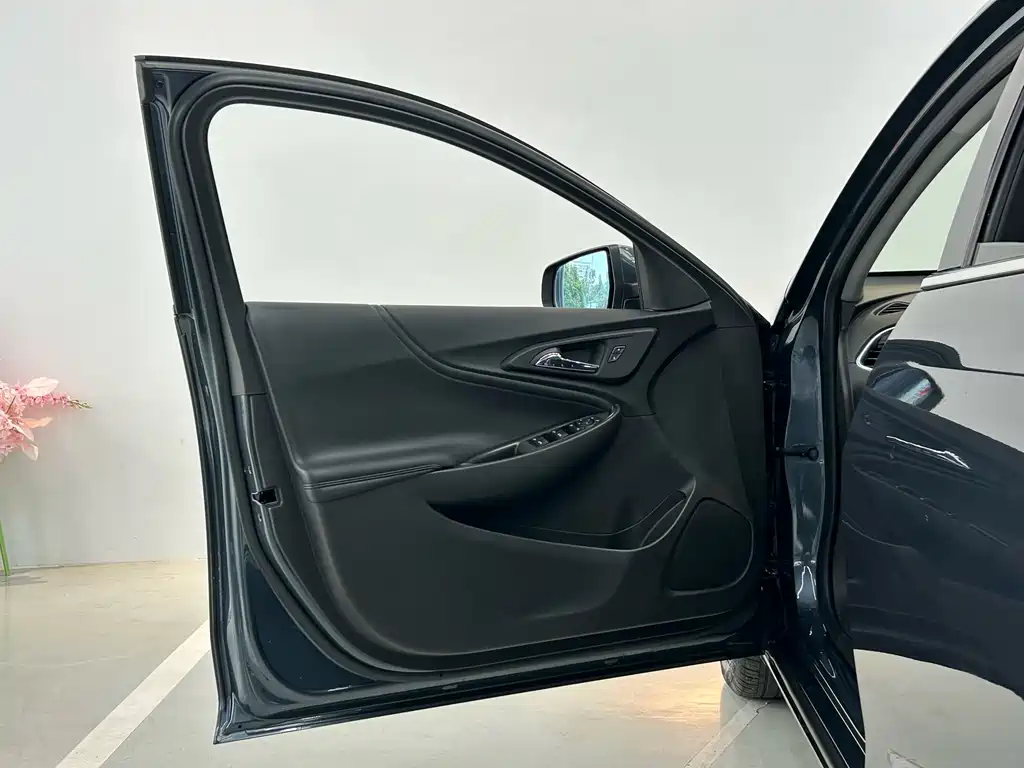 Chevrolet Malibu XL 2022 — фото 23