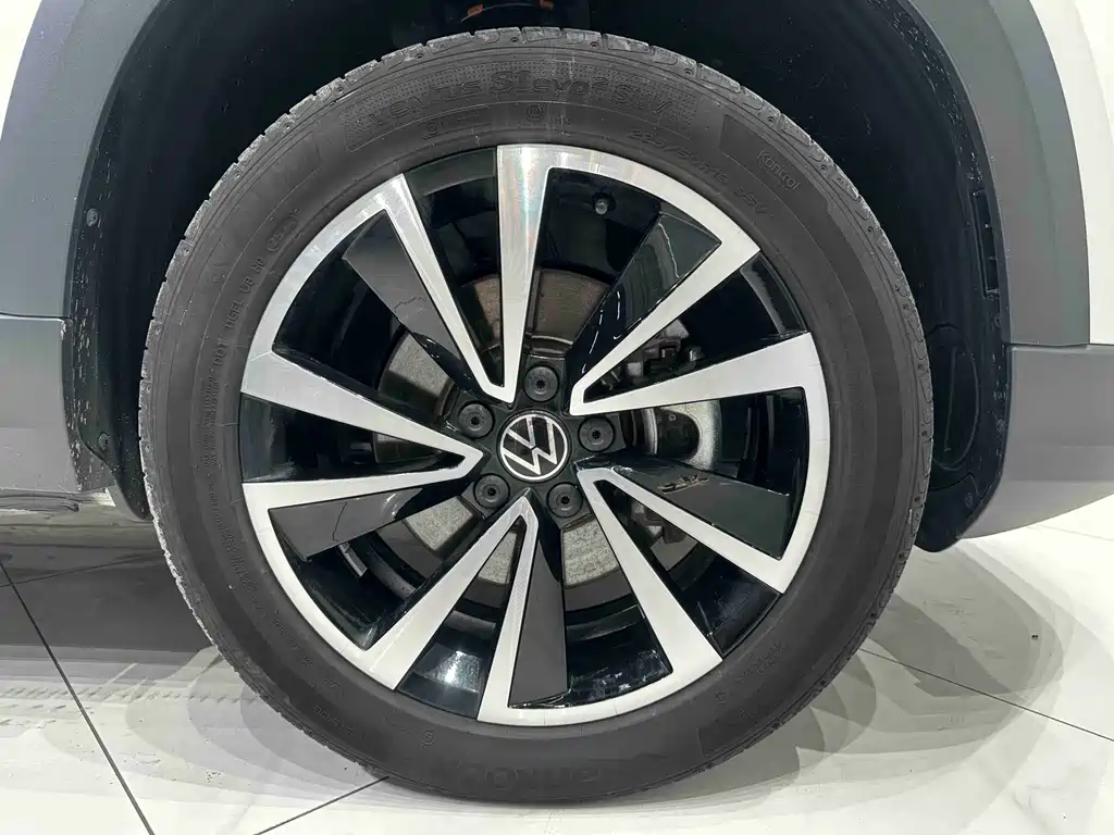 Volkswagen Tharu 2022 — фото 19