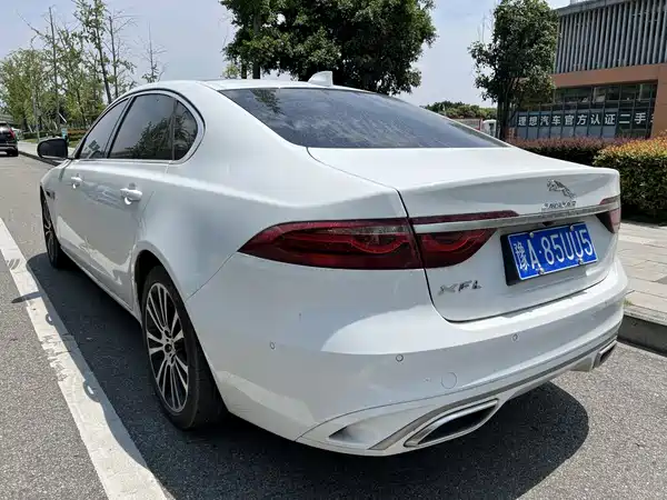 Jaguar XFL 2025