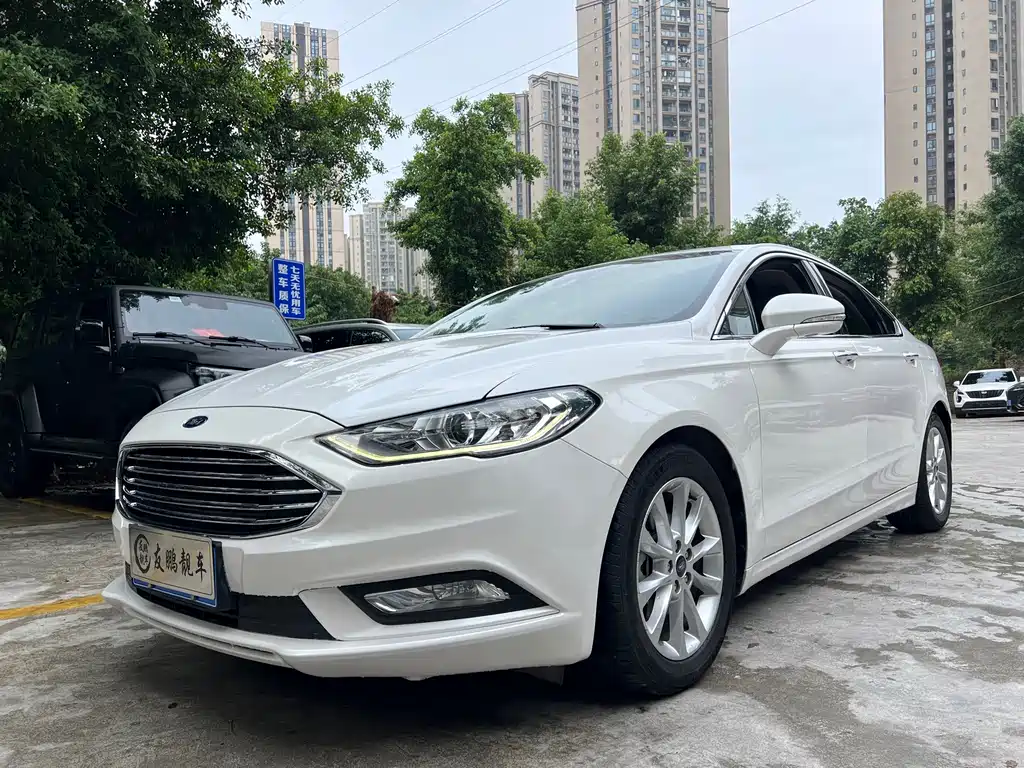 Ford Mondeo 2017 — фото 1