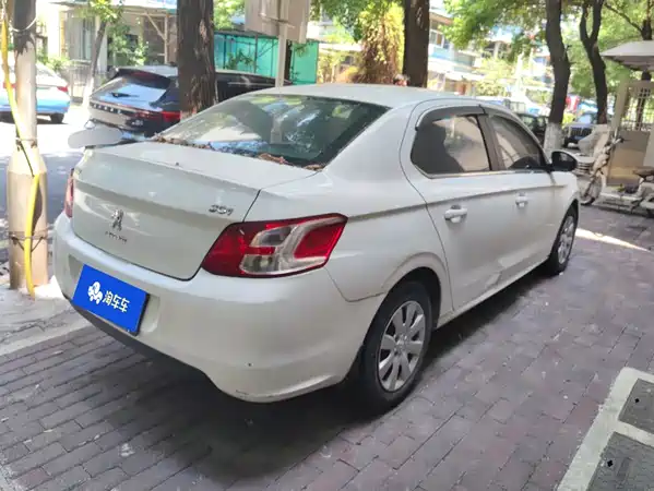 Peugeot 301 2014