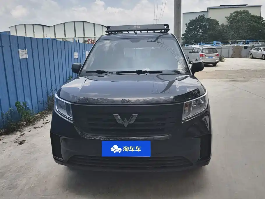 Wuling Hongguang PLUS 2023