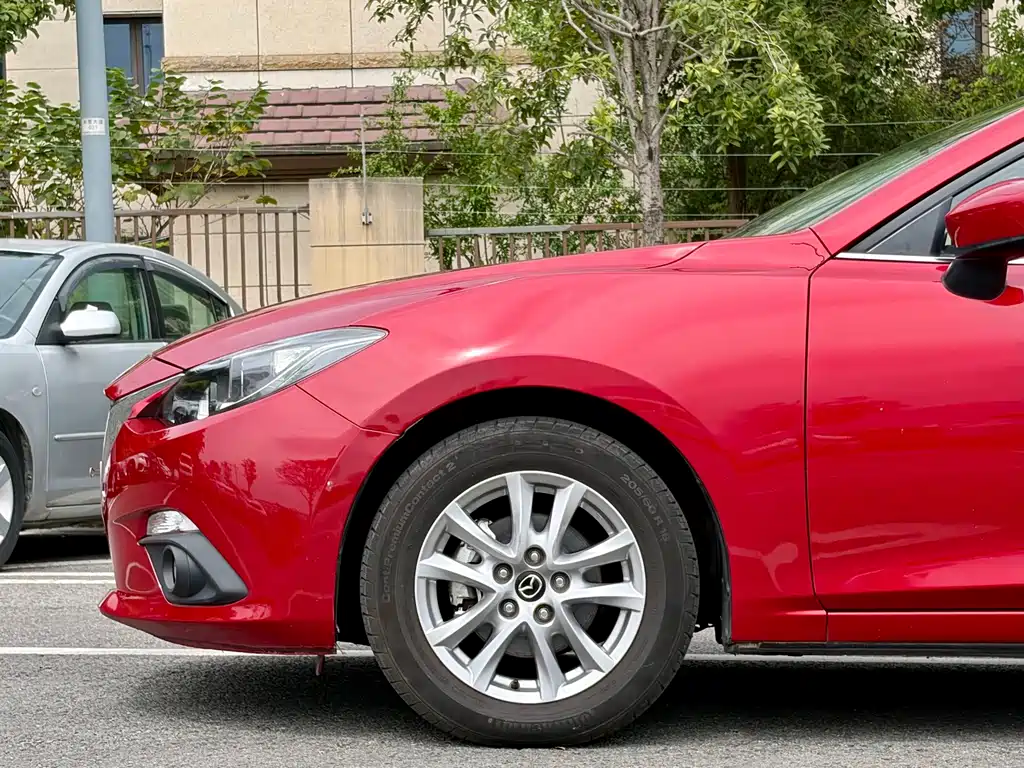 Mazda 3 Axela 2016 — фото 13