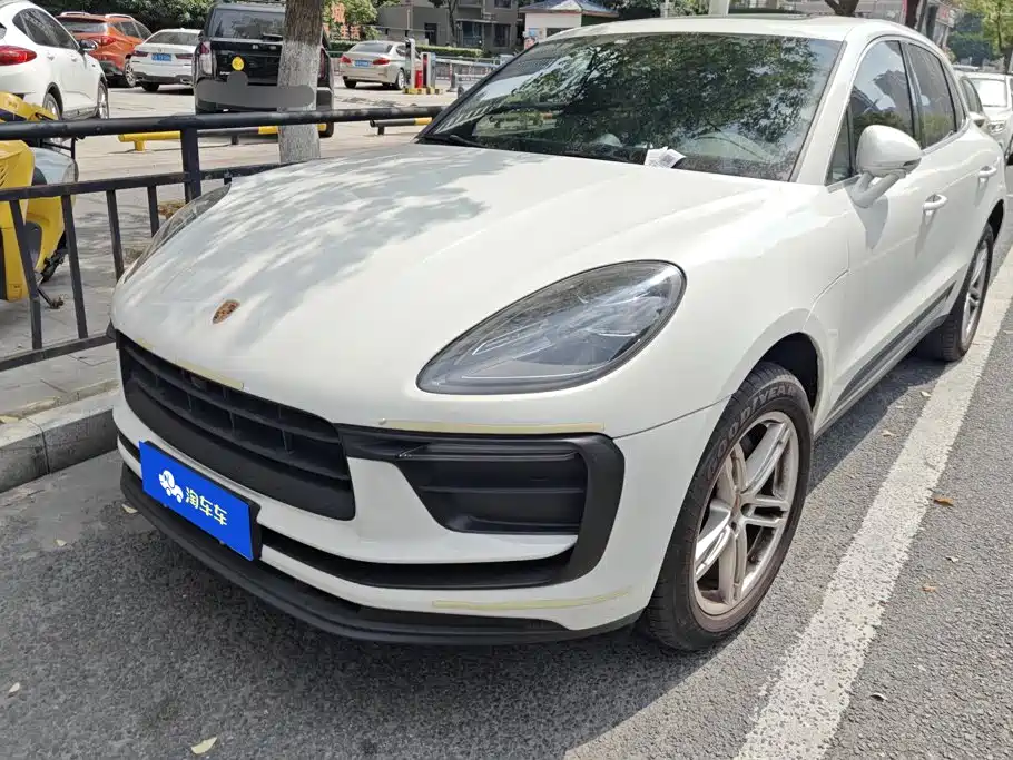 Porsche Macan 2024 — фото 1