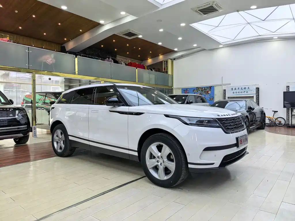 Land Rover Velar 2025 — фото 3