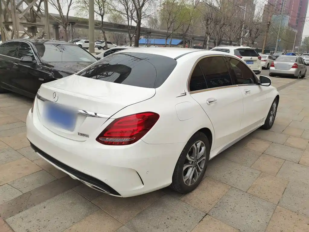Mercedes-Benz C-Class 2018