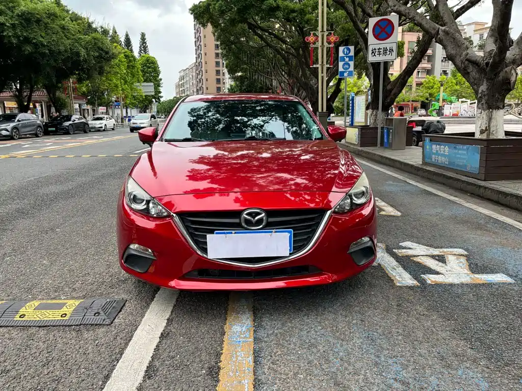 Mazda 3 Axela 2014 — фото 9