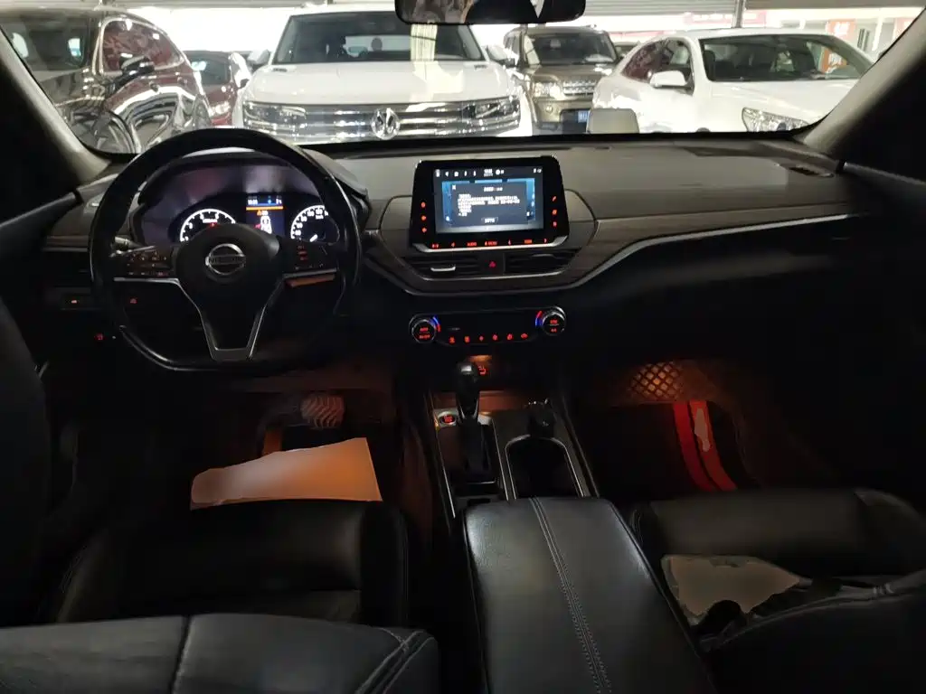 Nissan Teana 2022