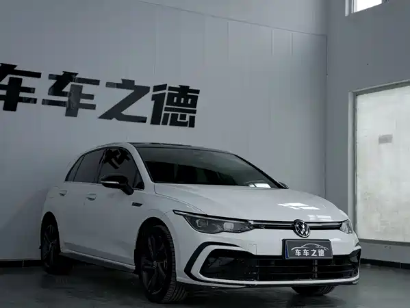 Volkswagen Golf 2021