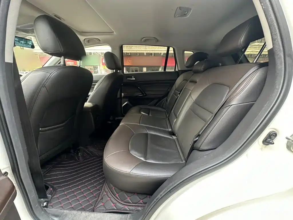 GAC Trumpchi GS4 2018 — фото 14