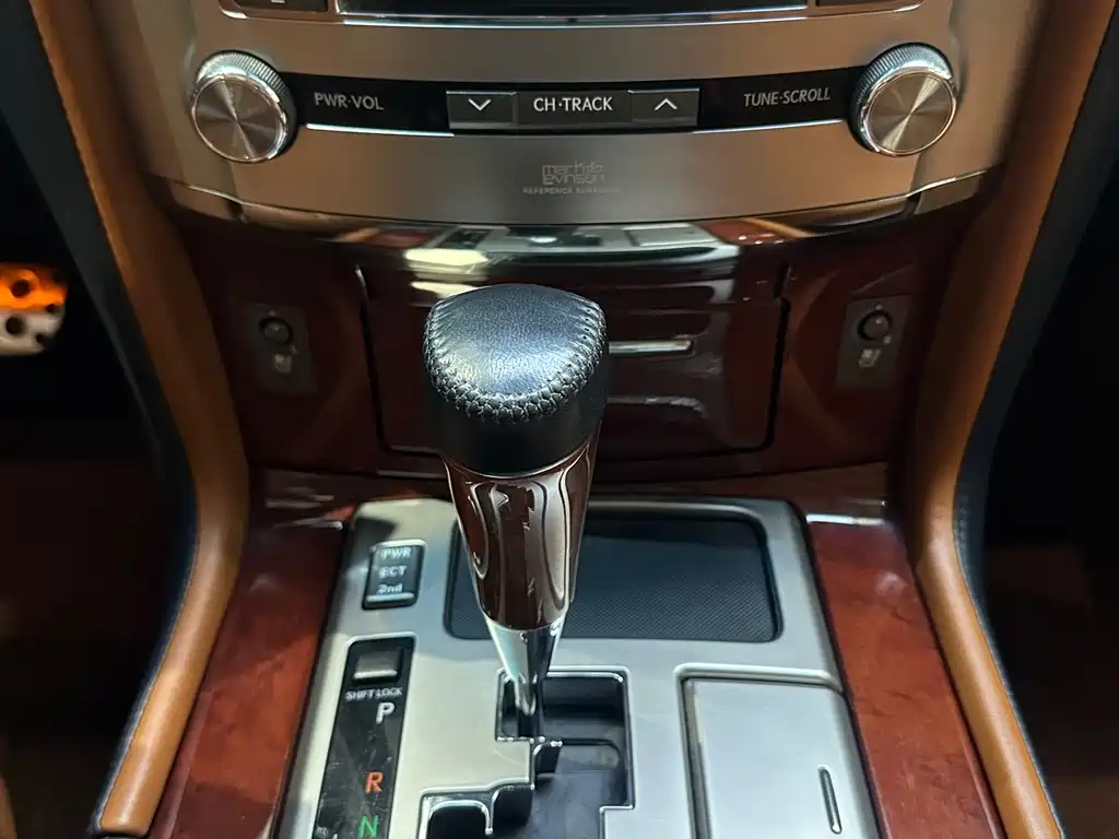 Lexus LX 2015 — фото 16