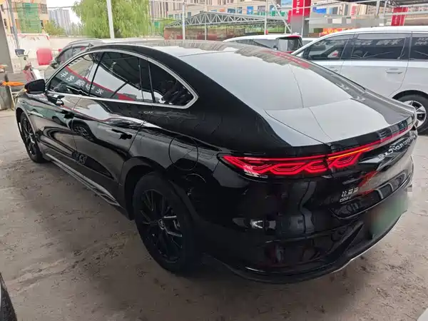 BYD Han 2024
