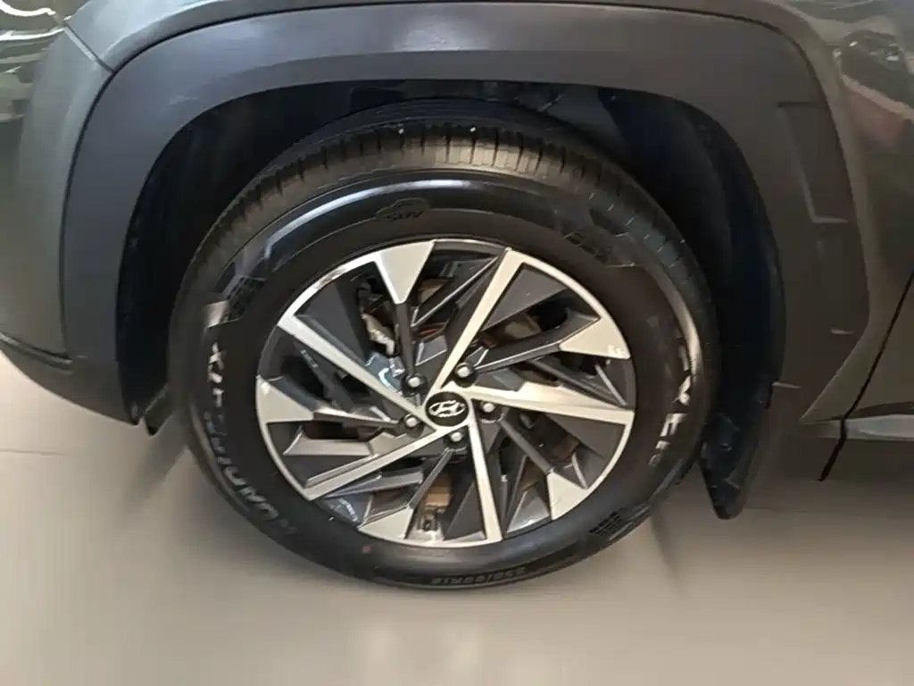Hyundai Tucson 2022 — фото 23
