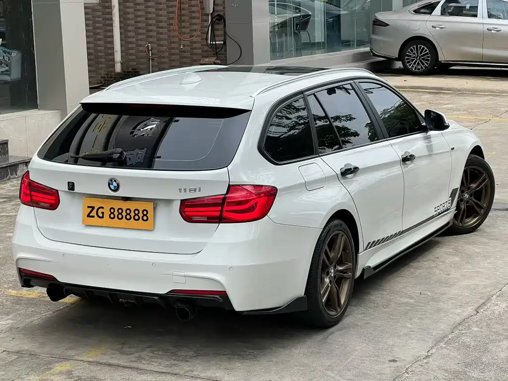 BMW 3 Series 2017