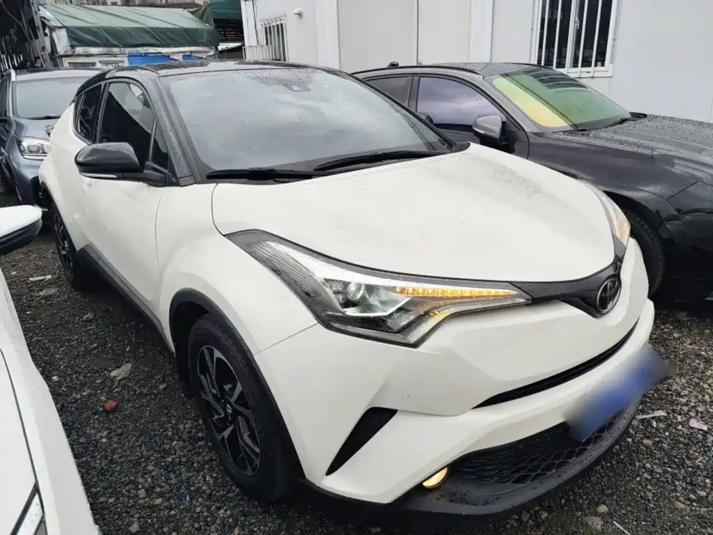Toyota C-HR 2020 — фото 22