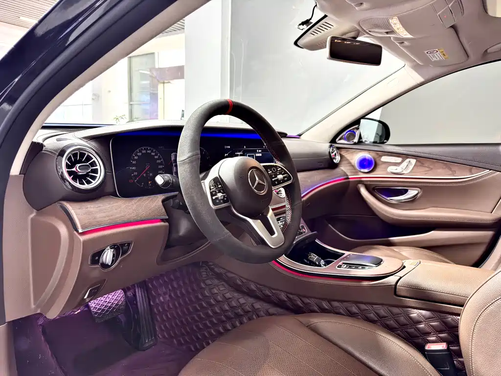 Mercedes-Benz E-Class 2019 — фото 10