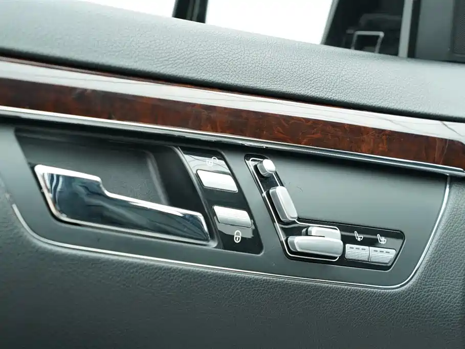 Mercedes-Benz S-Class 2011 — фото 13