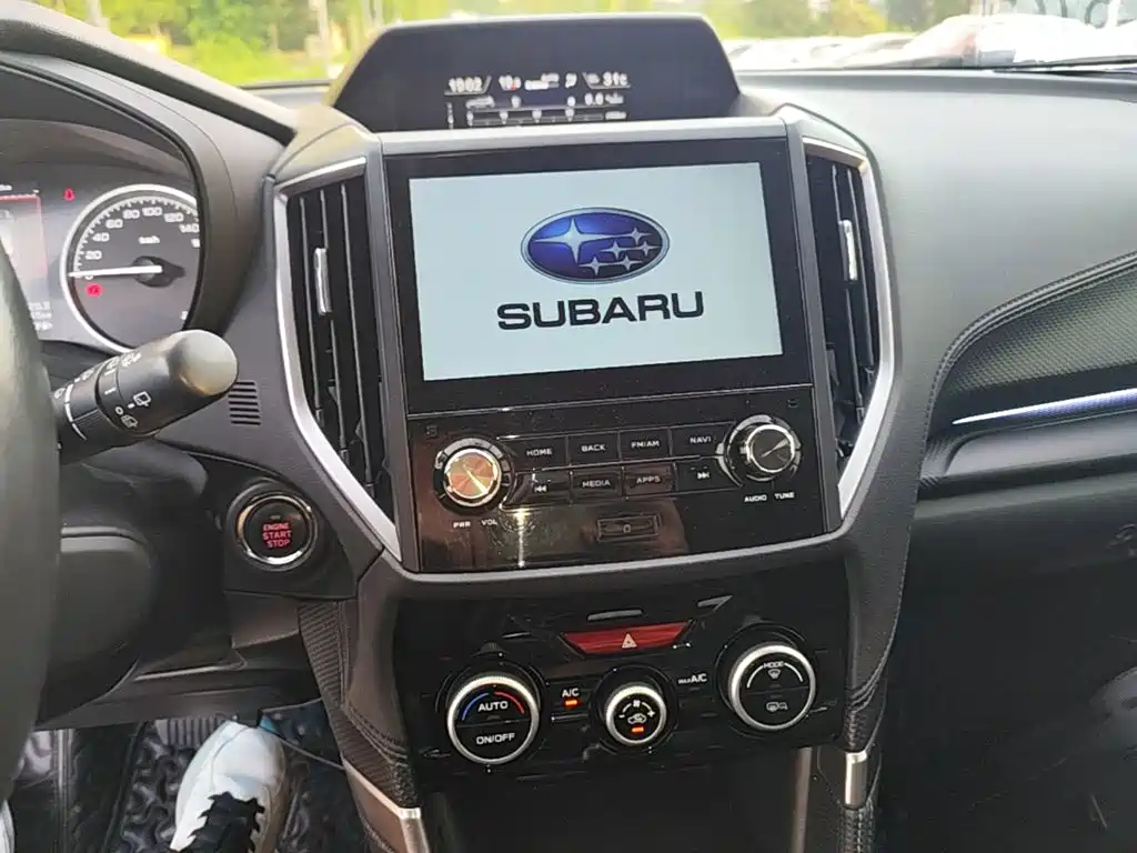 Subaru Forester 2018 — фото 13