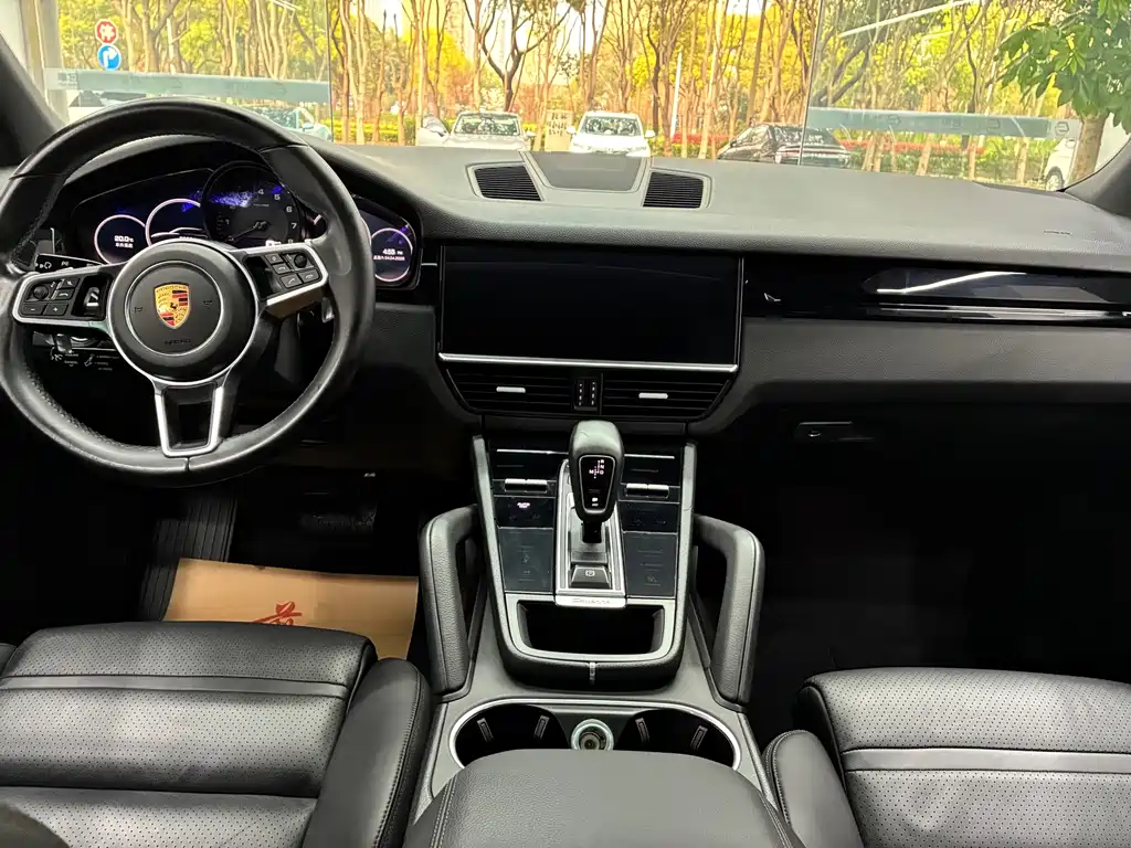 Porsche Cayenne 2018 — фото 6
