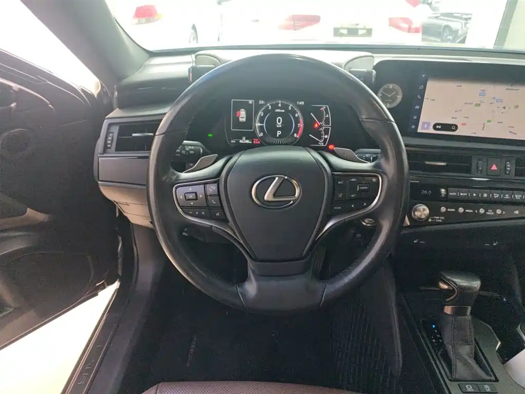 Lexus ES 2023 — фото 11
