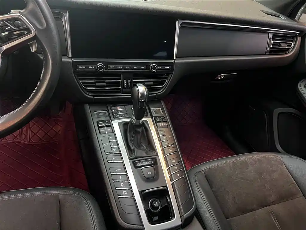 Porsche Macan 2020 — фото 8