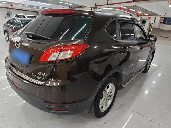 GAC Trumpchi GS5 2014