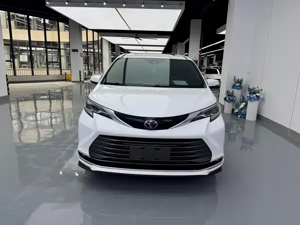 Toyota Sienna 2022