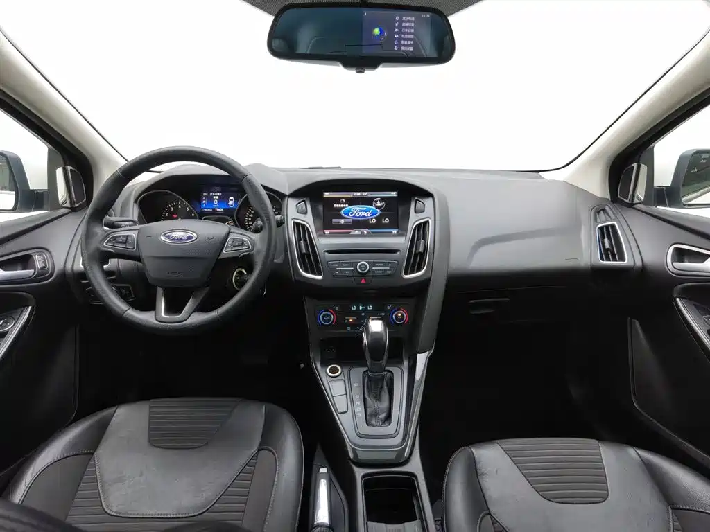 Ford Focus 2015 — фото 5
