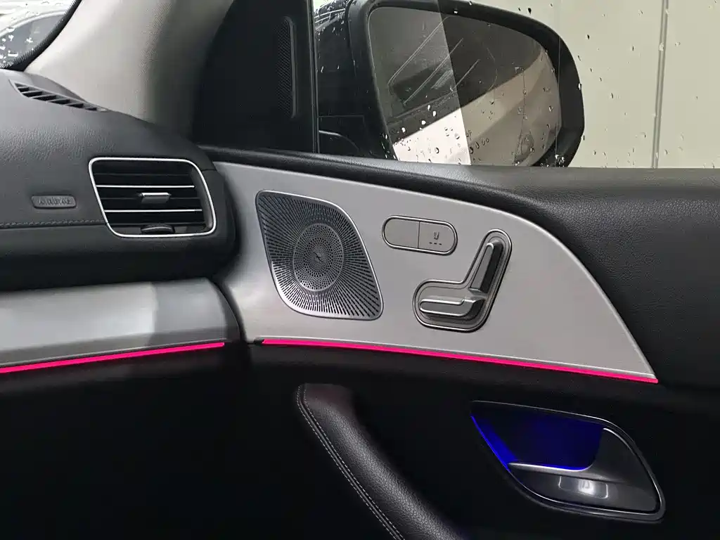 Mercedes-Benz GLE Coupe 2023 — фото 15