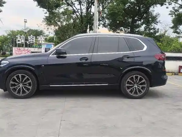 BMW X5 2021