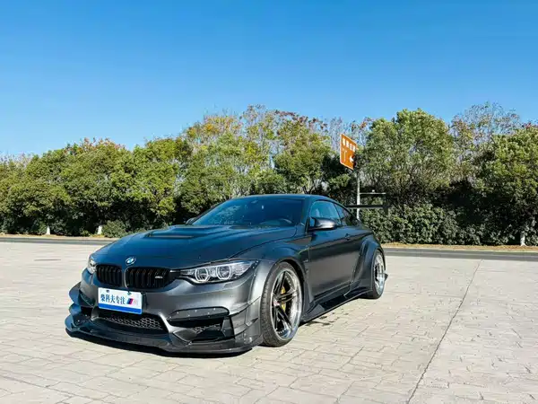 BMW M4 2016