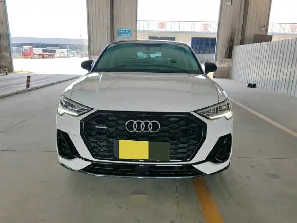 Audi Q3 Sportback 2022 — фото 2