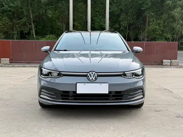 Volkswagen Golf 2023