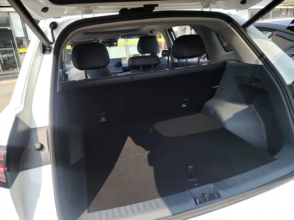 Geely Galaxy E5 2025 — фото 19