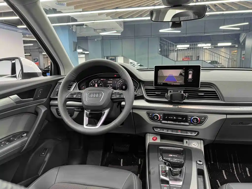Audi Q5L 2019 — фото 17