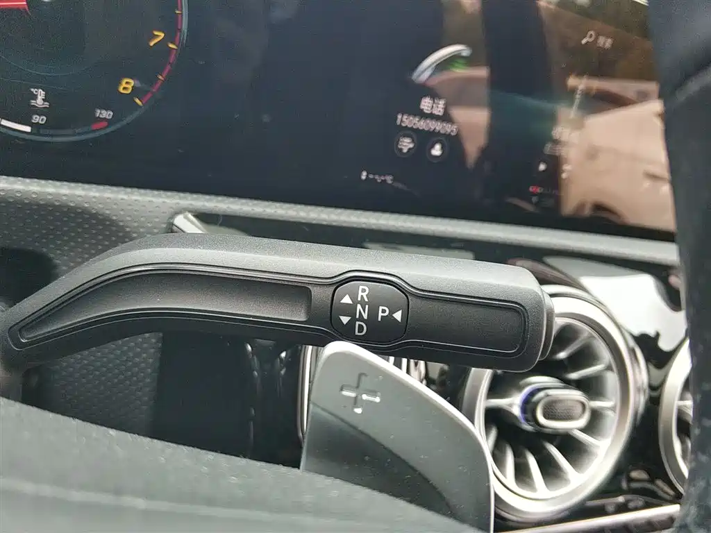 Mercedes-Benz A-Class 2023 — фото 14