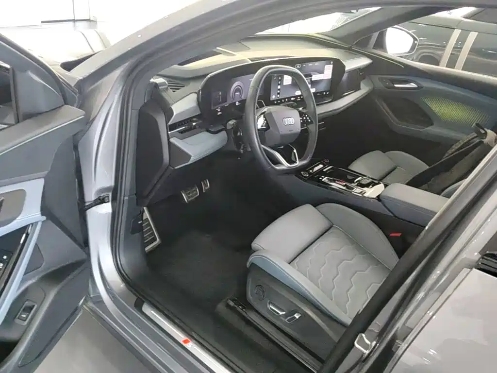 Audi Q6L E-Tron 2025 — фото 21