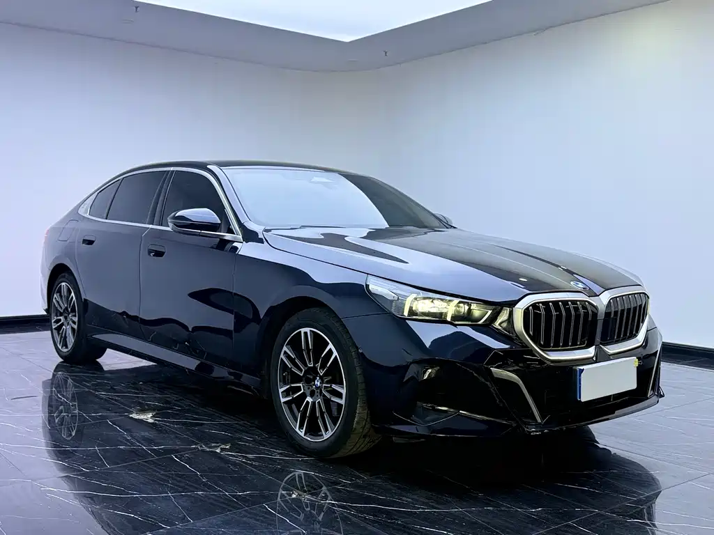 BMW 5 Series 2024