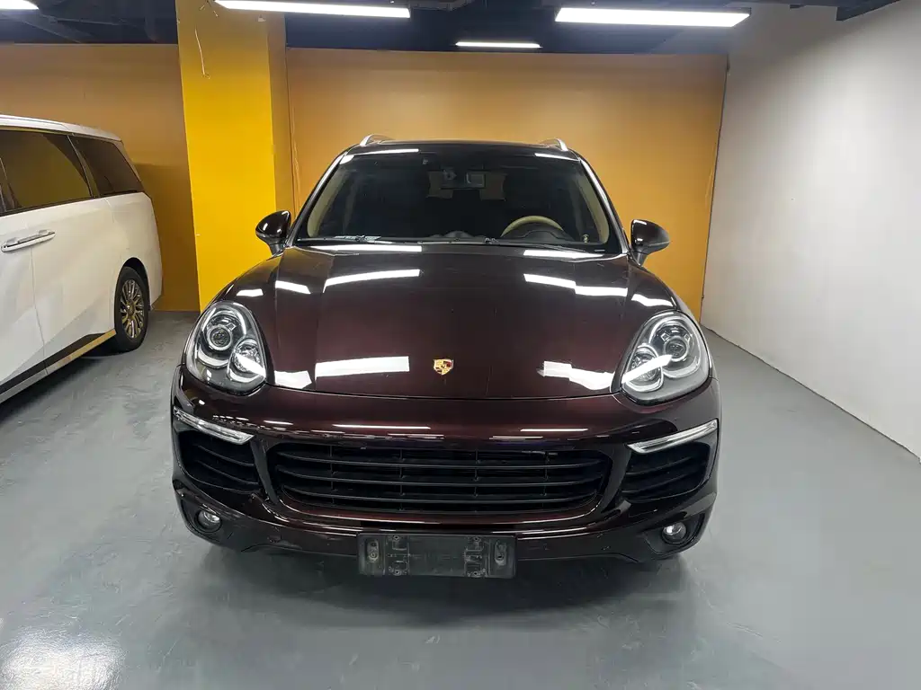 Porsche Cayenne 2017 — фото 2