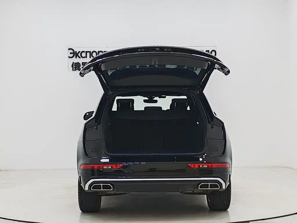 Audi Q5L 2023 — фото 15