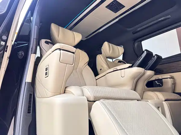 Toyota Alphard 2024