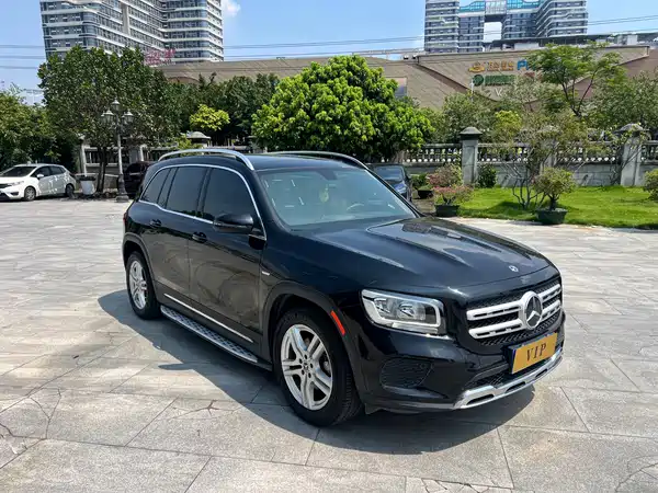 Mercedes-Benz GLB 2021
