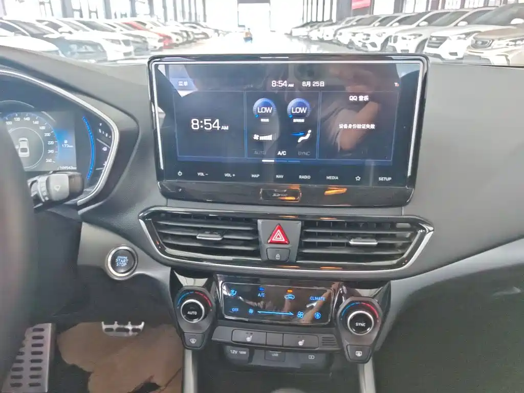 Hyundai Festa 2019 — фото 13