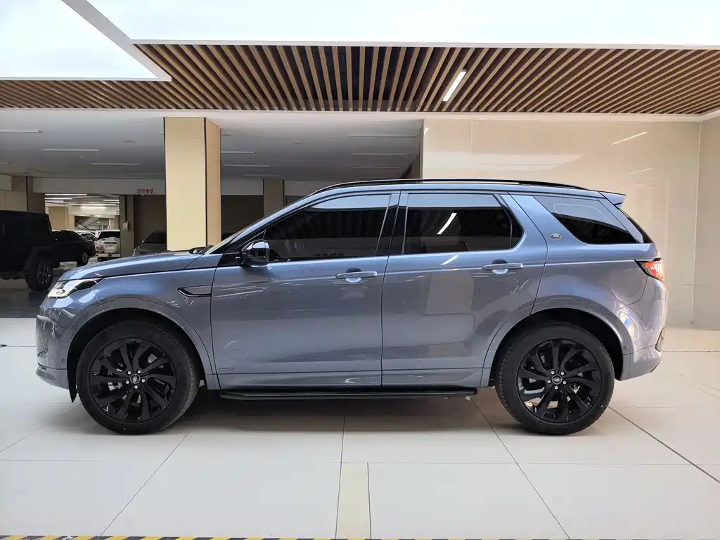 Land Rover Discovery Sport 2021 — фото 15