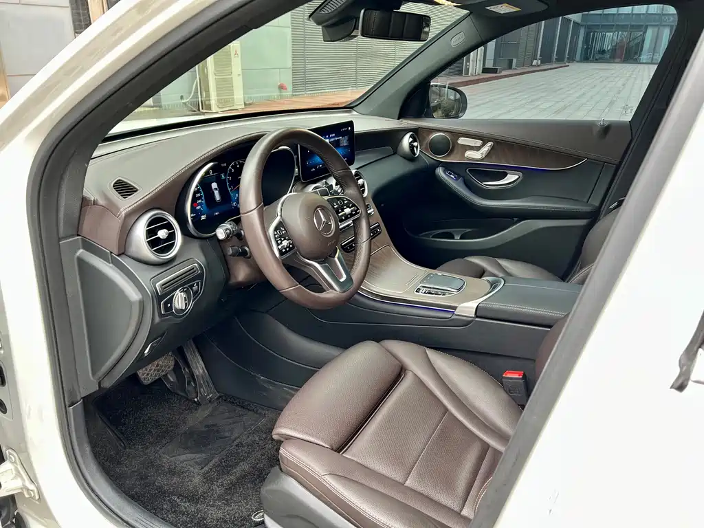 Mercedes-Benz GLC 2022 — фото 10